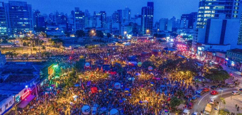 Apoteose da Greve Geral, no Largo da Batata, em São Paulo: 70 mil pessoas / Por Ricardo Stuckert Apoteose da Greve Geral, no Largo da Batata, em São Paulo: 70 mil pessoas / Por Ricardo Stuckert